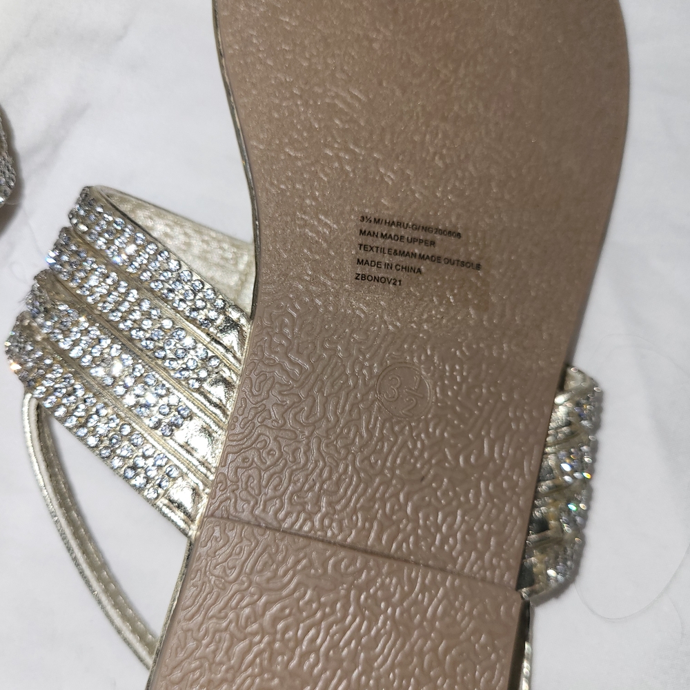 Big Girl Sandals Size 3.5 New* - Picture 3 of 3